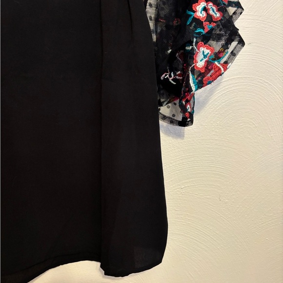 Umgee Black Blouse with Floral Sleeves - Picture 7 of 8